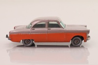 Matchbox 33a; Ford Zodiac; Silver Lilac, Orange, SPW, Green Windows