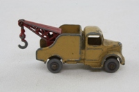 Matchbox 13b; Bedford Wreck Truck (54mm); Beige, Red, Grey Plastic Wheels