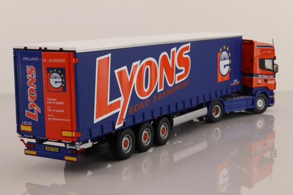 Universal Hobbies 5610; Scania R Artic; Curtainside, Lyons Road Transport