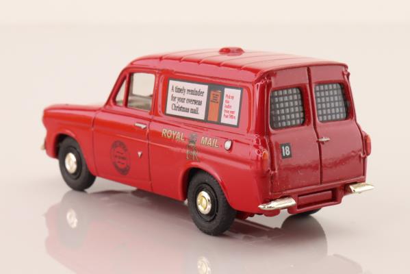 Vanguards VA4000; Ford Anglia Van; Royal Mail, Overseas Christmas Mail