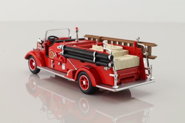 del Prado 14; 1948 Mack Pumper; Open Cab, USA