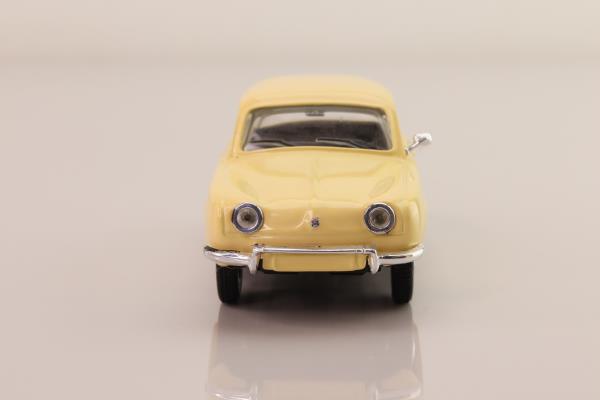 del Prado 64; 1960 Renault Dauphine; Pale Yellow