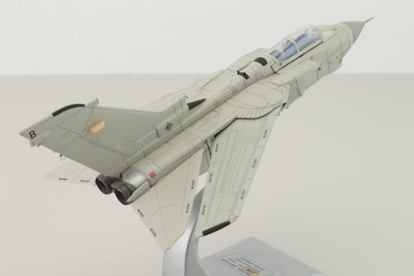 Corgi AA33606; Panavia Tornado Fighter; GR.4A; No13 Sqn RAF Marham Norfolk, Operation Iraqui Freedom, 2003