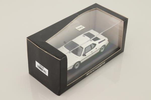 Minichamps 430 025020; BMW M1 Street Version; 1978; White
