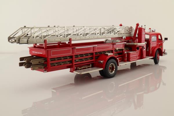 Franklin Mint R21TF73; 1954 American La France Fire Engine; Red